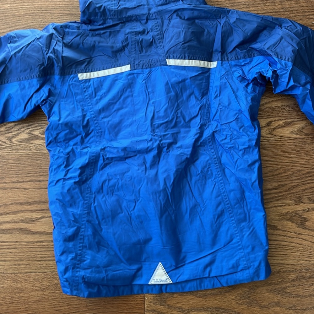 LL Bean Jacket. - Picture 5 of 5